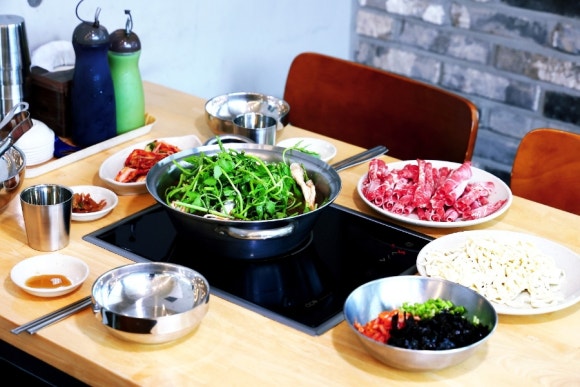 밀어칼국수 이미지