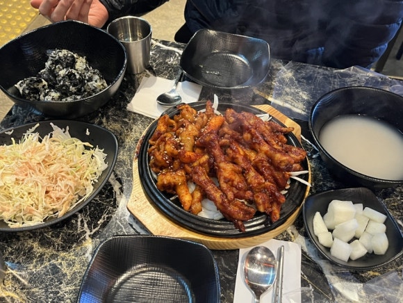 땡기네얼큰이닭발 이미지