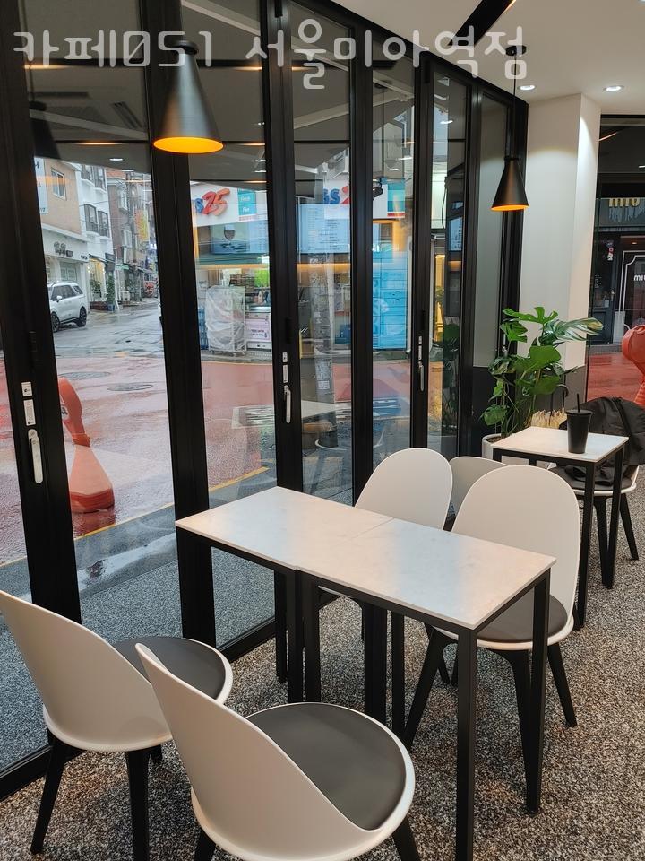 카페051 서울미아역점 이미지