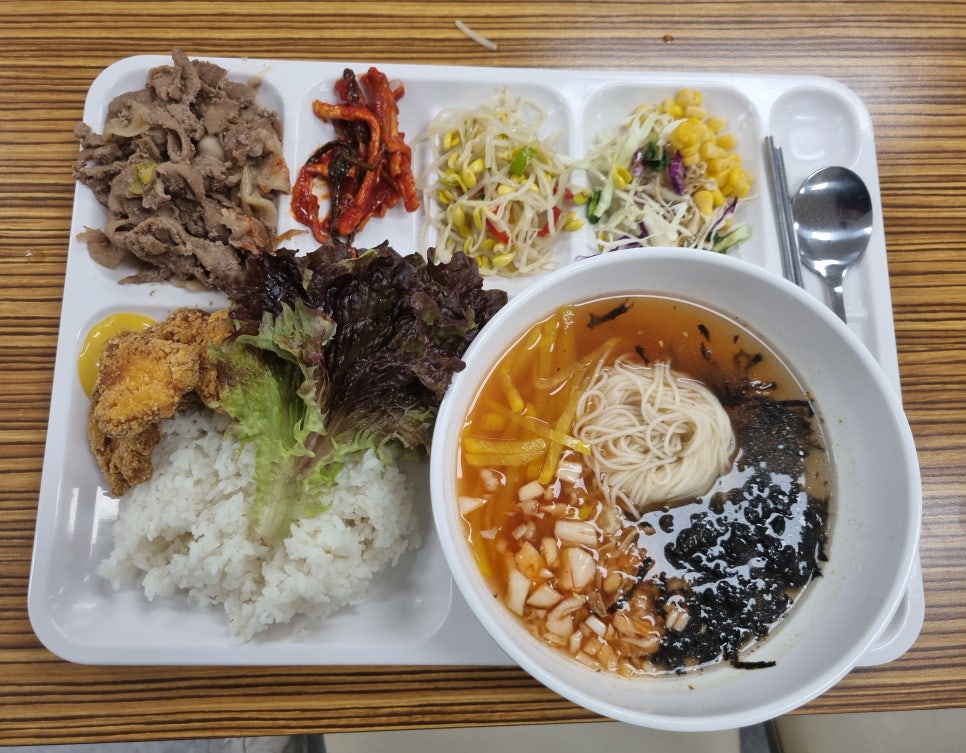 엄마 밥 한식부페 이미지