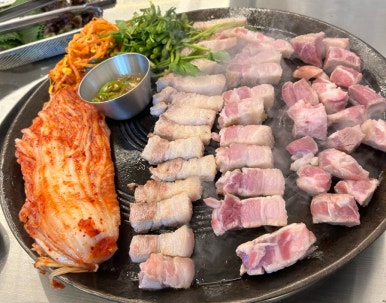 할매 솥뚜껑 삼겹살(망포점) 이미지