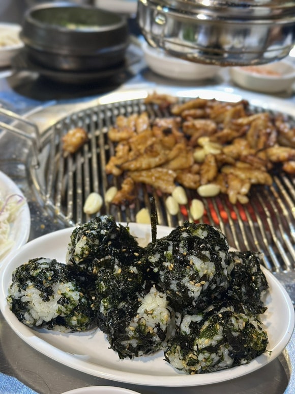 춤추는불닭발 이미지