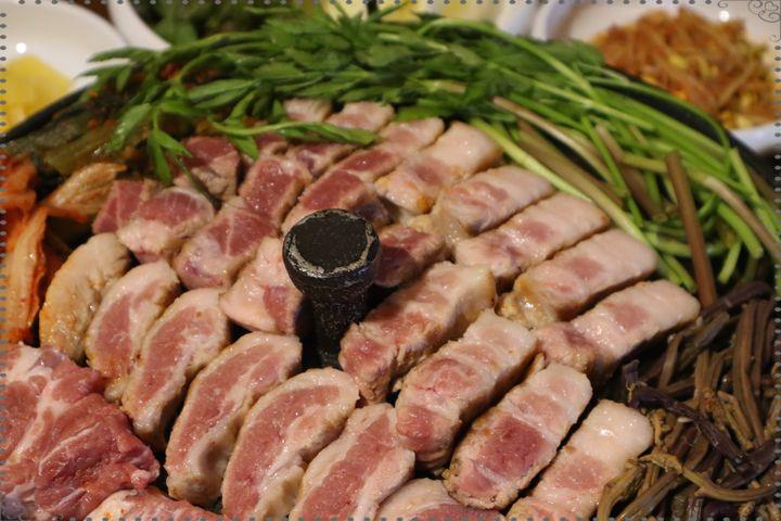 맛있는고기들 이미지