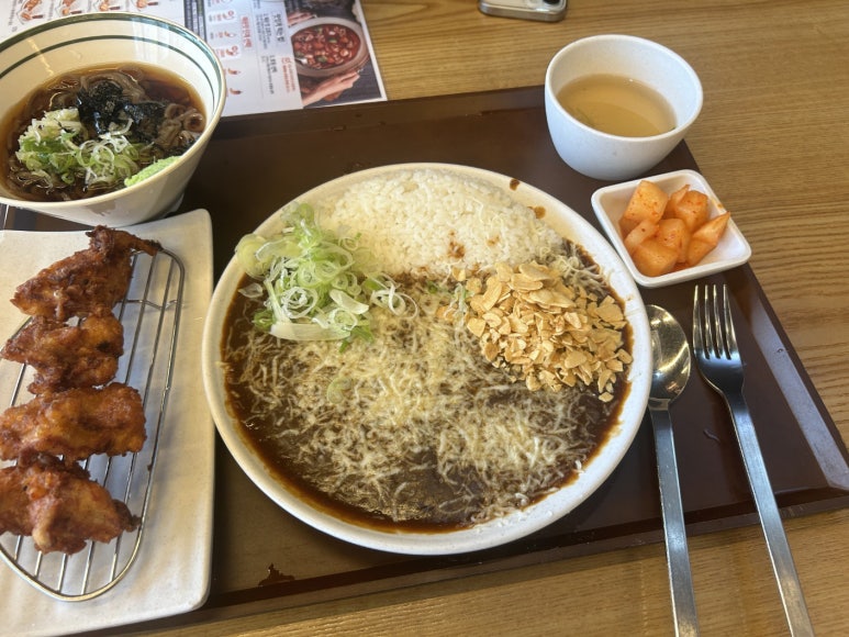 꼬모치킨 이미지