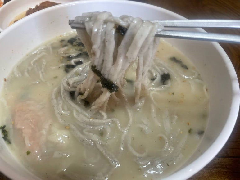 영양콩손칼국수 이미지