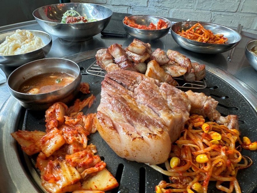 고기창고 이미지