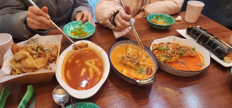 다홍이분식 이미지