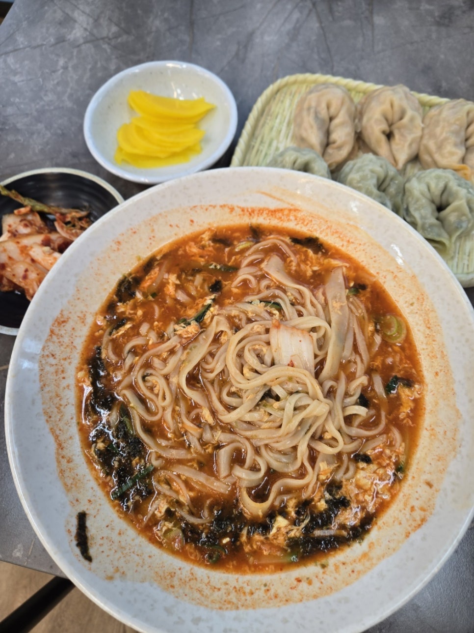 찐맛칼국수 이미지