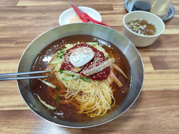 연동밀면 이미지