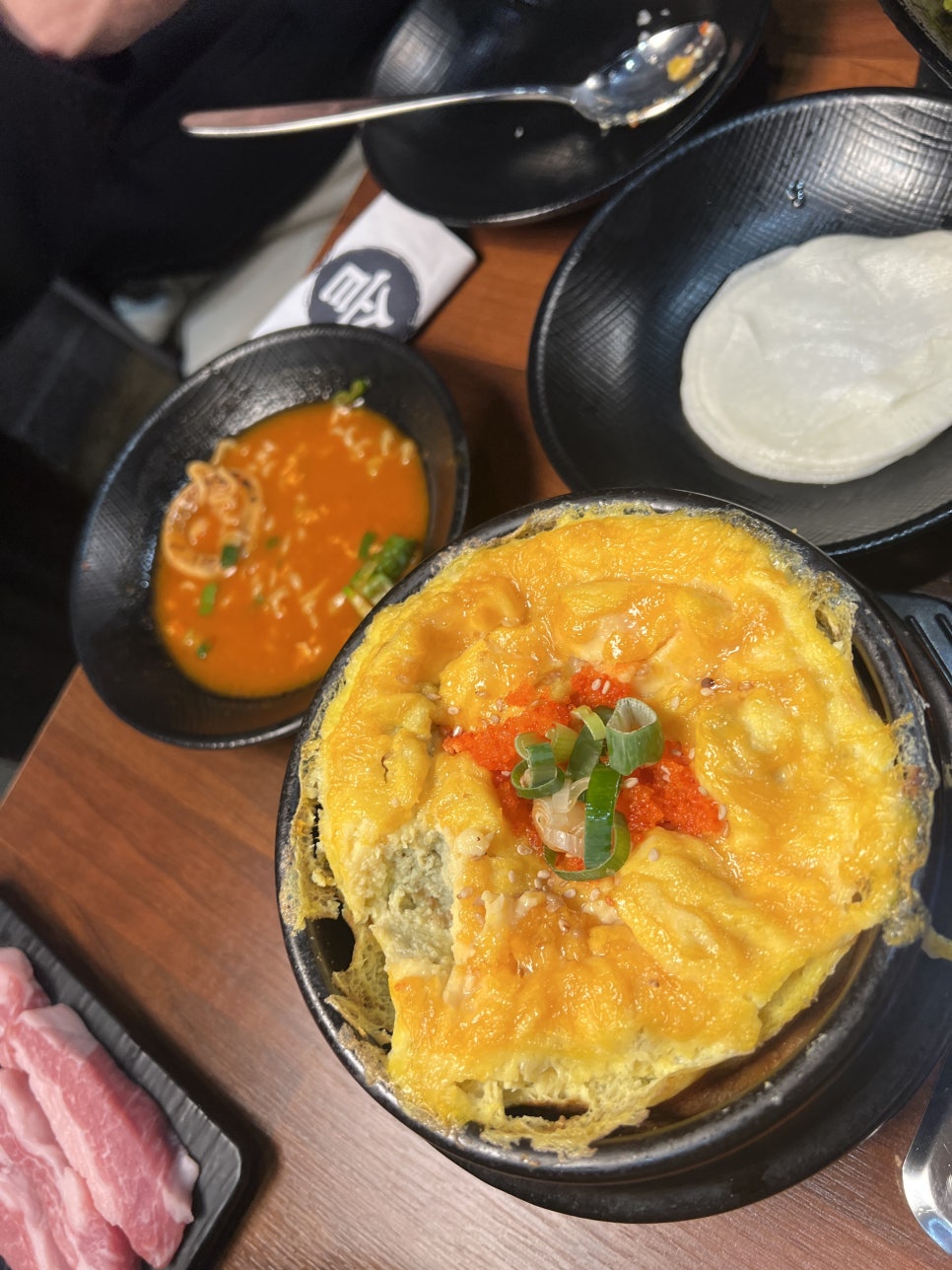 배불뚝이네 솥단지 삼겹살 이미지