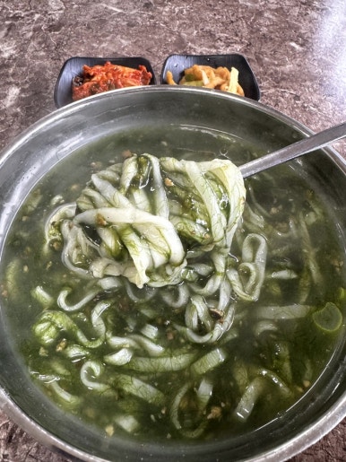 제주보말칼국수 이미지