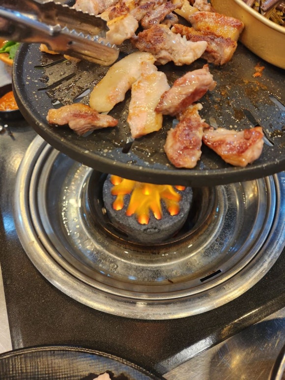 퇴근길뒷고기 이미지