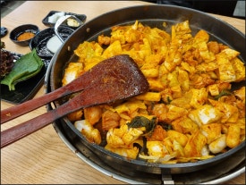 오늘도닭갈비영통경희대점 이미지