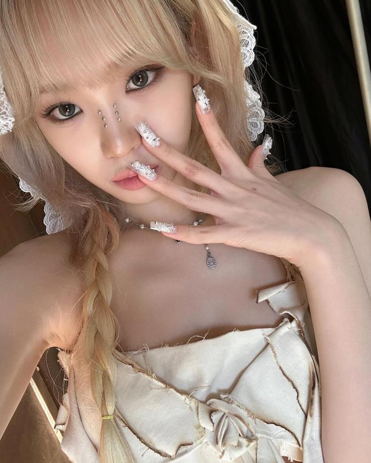 손끝에봄 이미지