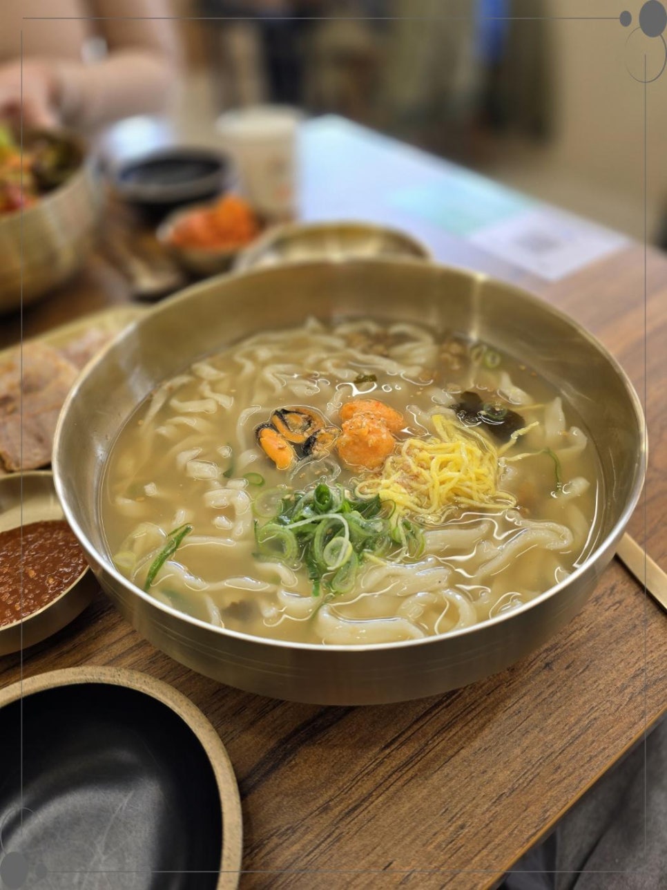 명품칼국수 이미지