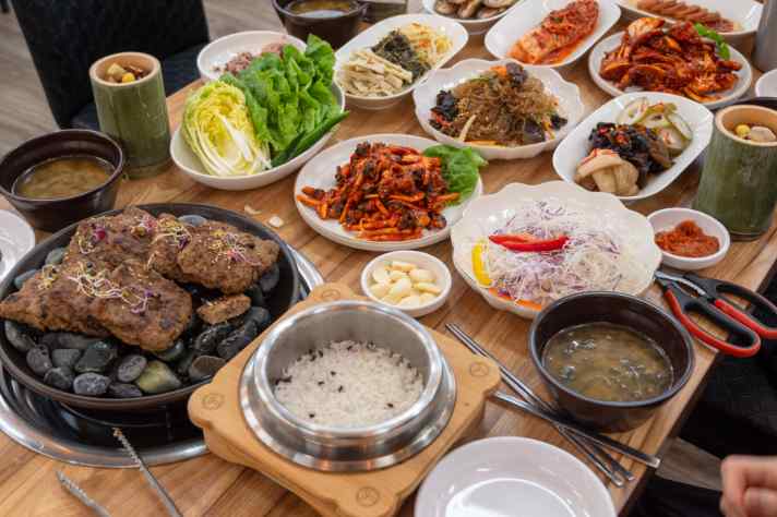 춘하추동전통떡갈비 이미지