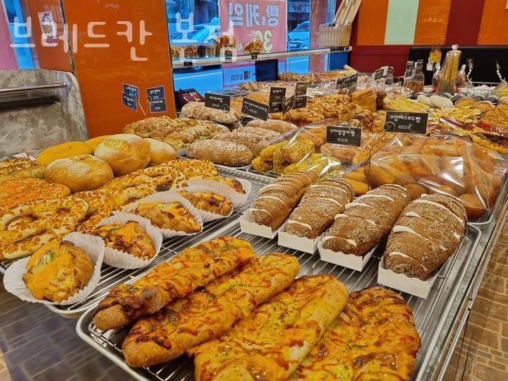 브레드 칸 이미지