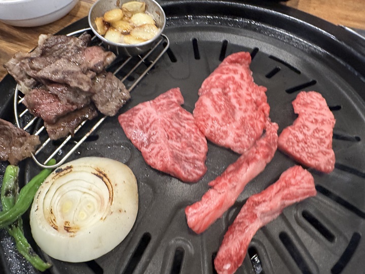 명품한우한돈 이미지