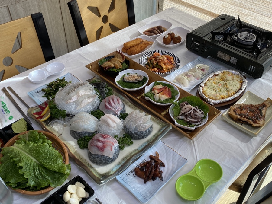 일출횟집 이미지