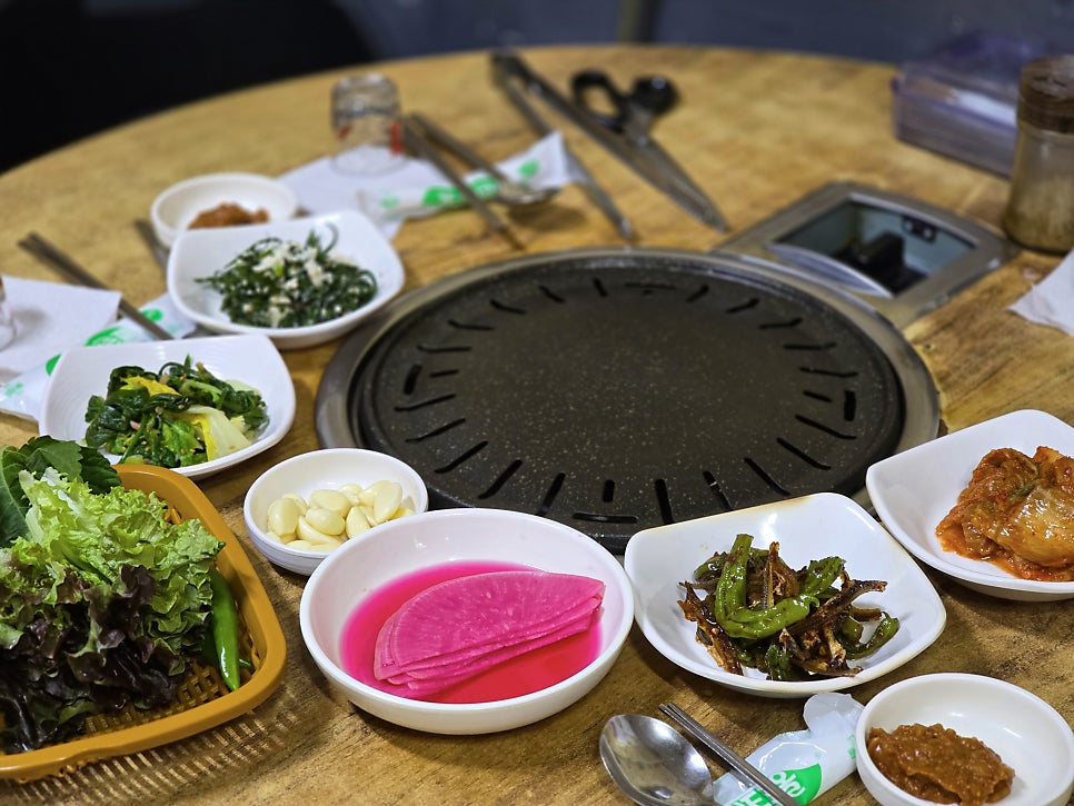 연일 뒷통 이미지