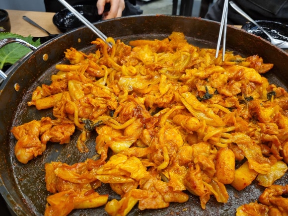 오늘도닭갈비영통경희대점 이미지