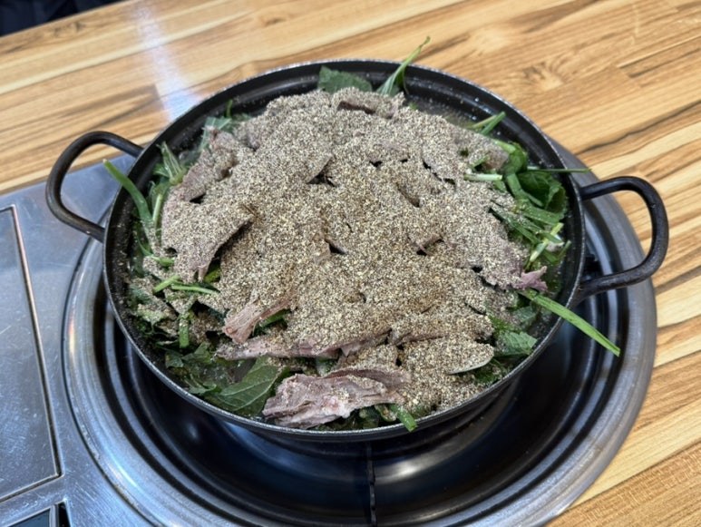 가마골흑염소탕 이미지