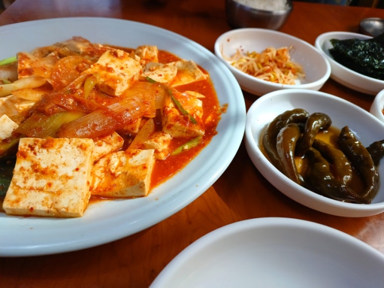 늘푸른 초원 식당 이미지