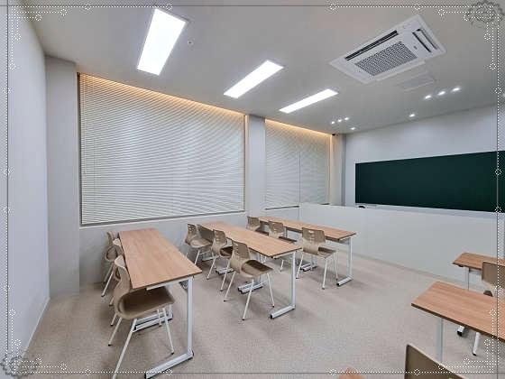 위드커튼 이미지