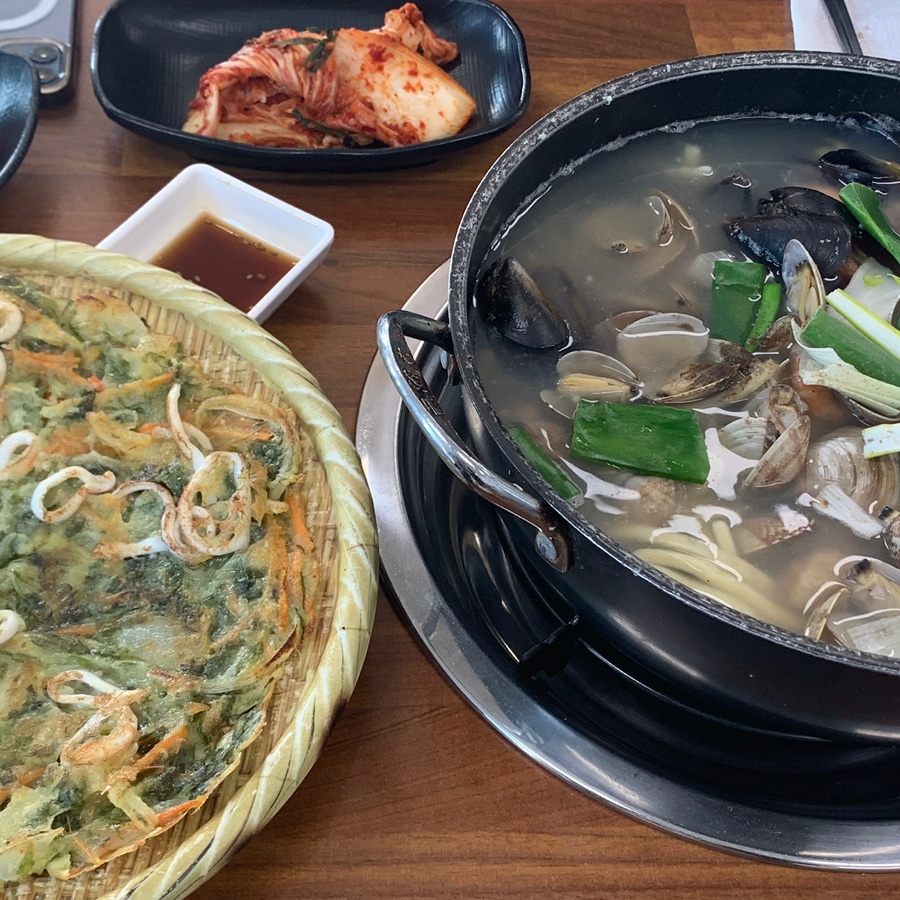 방울이칼국수 이미지