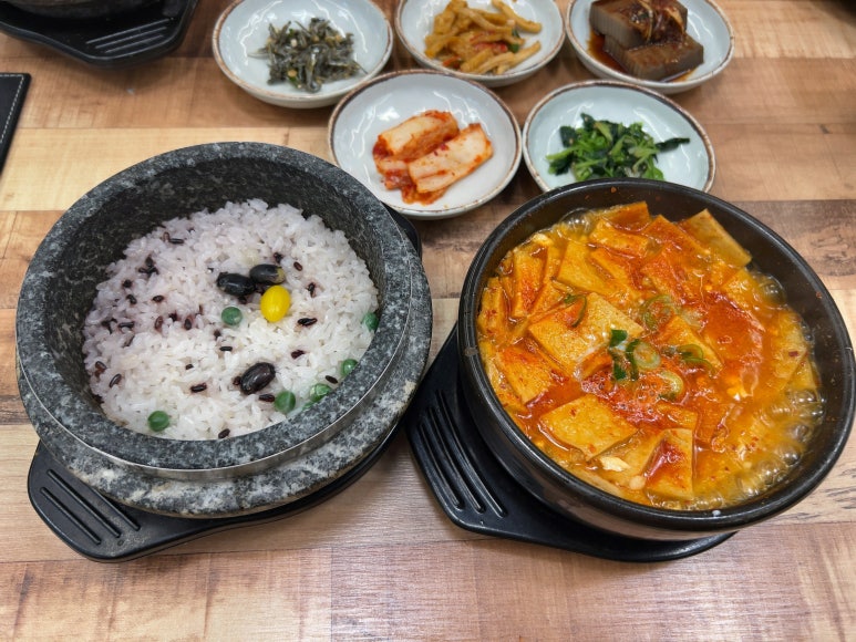 완뚝순두부(고성점) 이미지