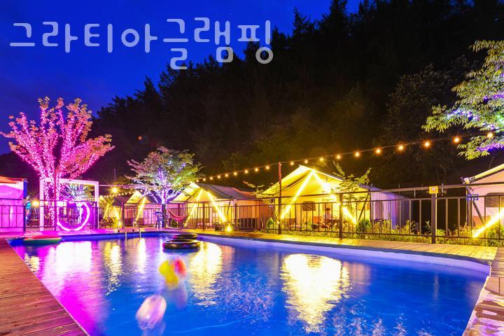 그라티아 글램핑 이미지