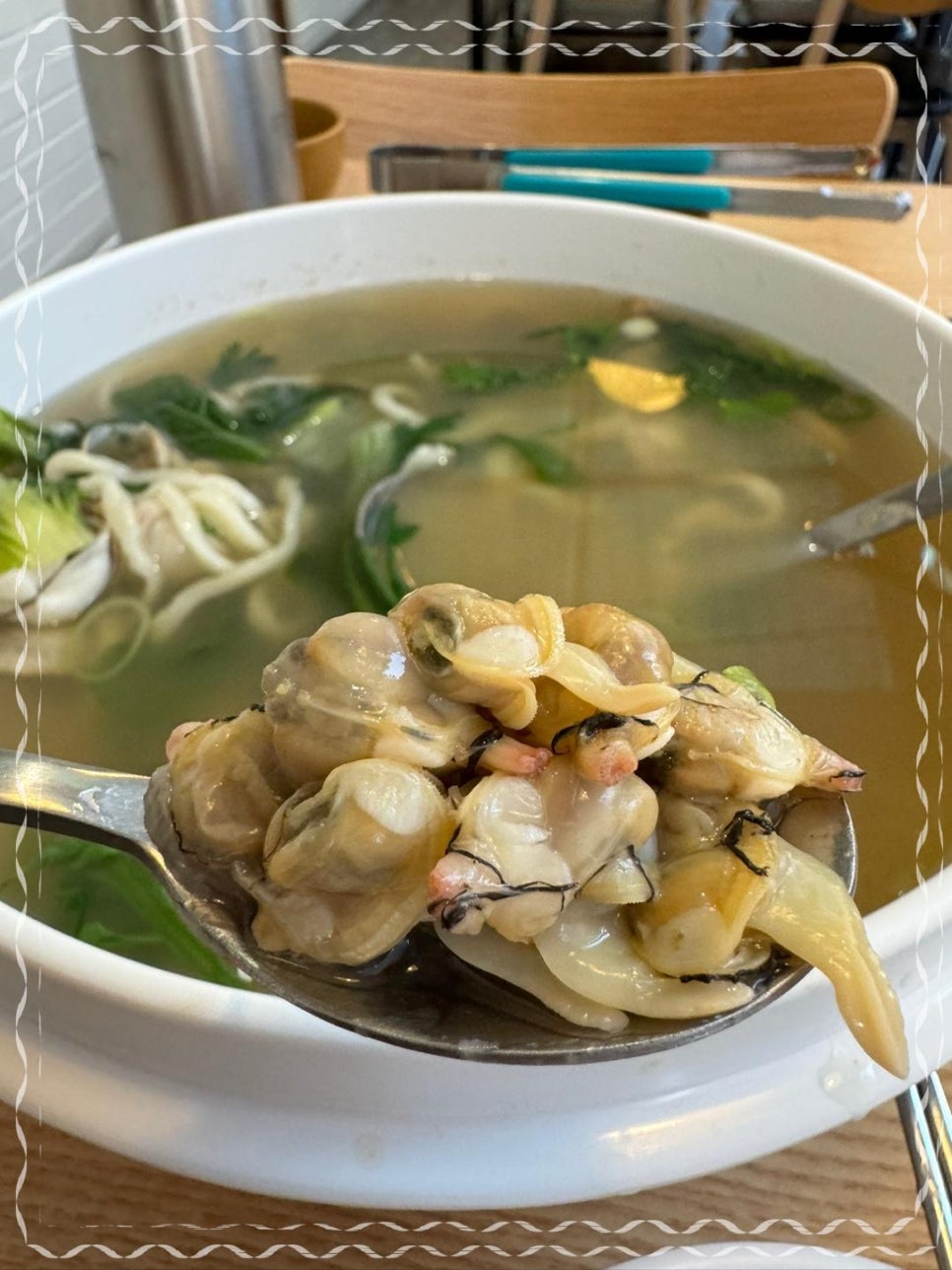 동동칼국수 이미지