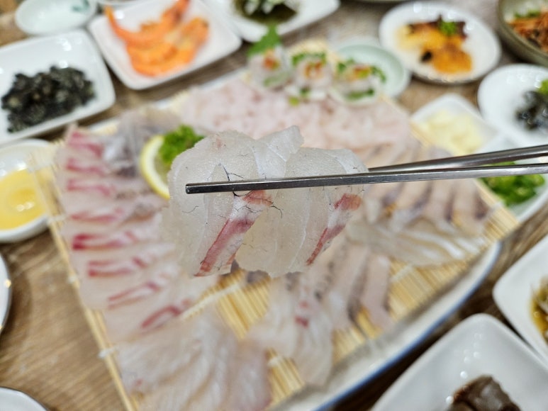 수평선횟집 이미지