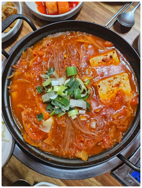 명가네보쌈칼국수 이미지