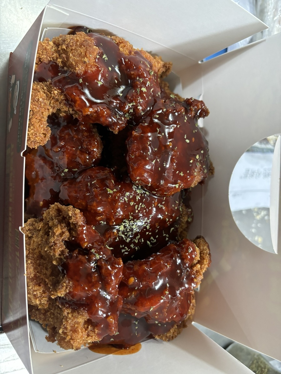 꾸브라꼬 숯불치킨 이미지