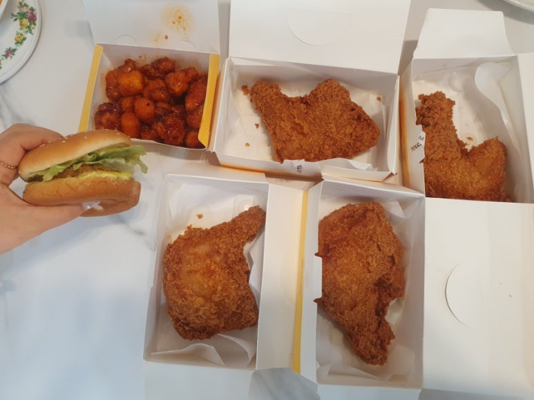 맘스터치남외점 이미지