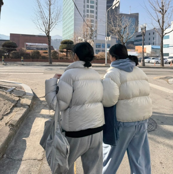 아지티오 이미지