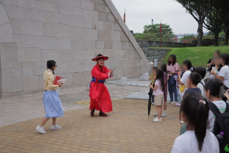 달나라 로켓 펀치 이미지