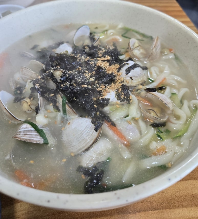 조개생칼국수 이미지