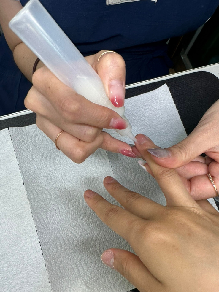 더발라네일 이미지