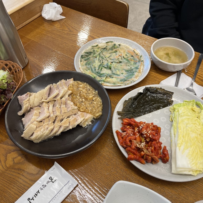 정원마늘보쌈 이미지