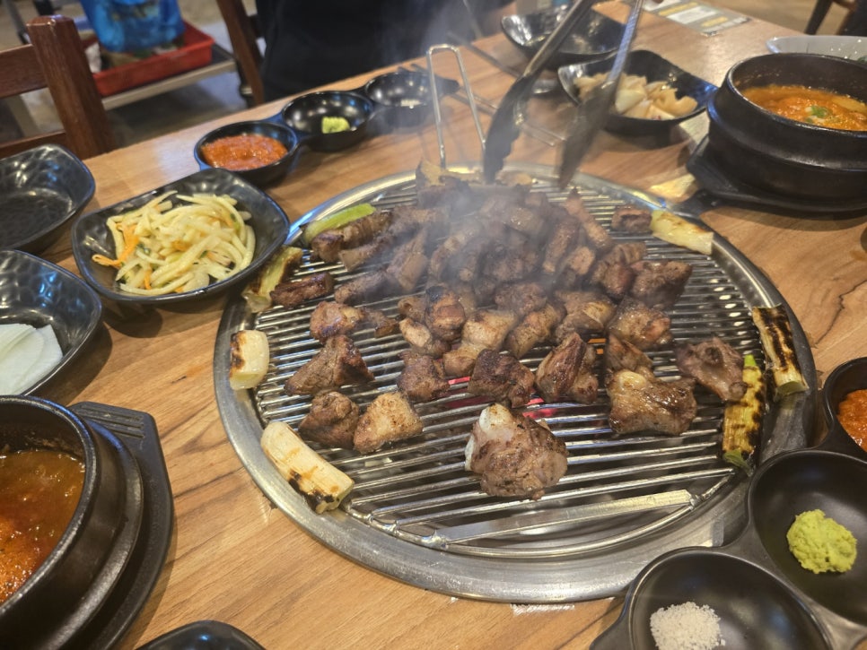 덕수아이흑돼지 이미지