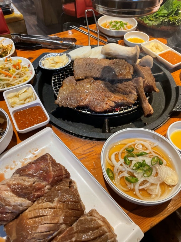 자연숯불화로구이 이미지