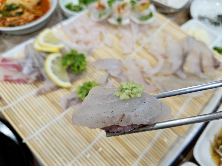 수평선횟집 이미지
