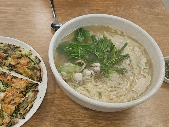 유비칼국수 이미지