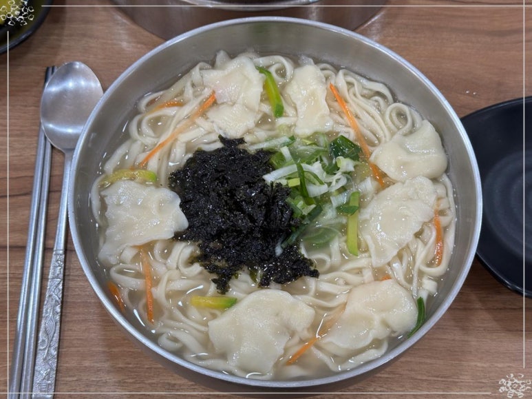 시골칼국수 이미지
