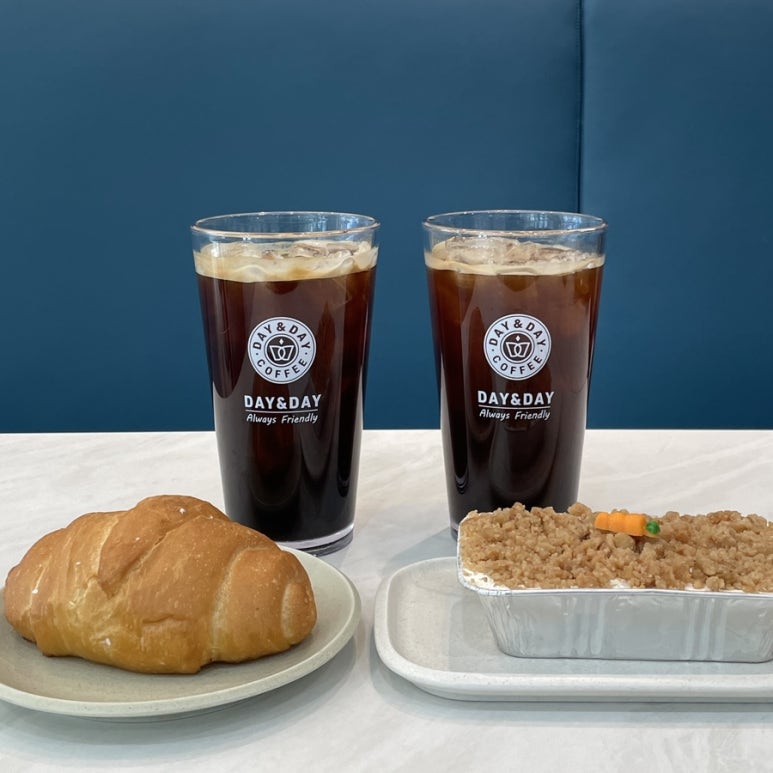 카페앤커피데이 이미지