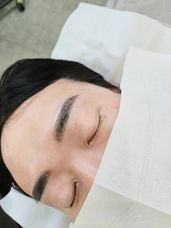 자연스런눈썹 이미지