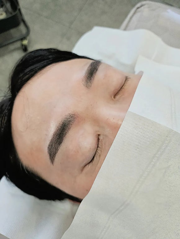 자연스런눈썹 이미지