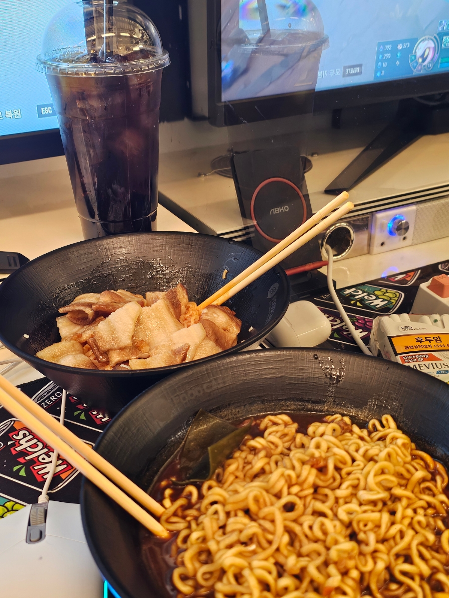 해피한PC방 이미지